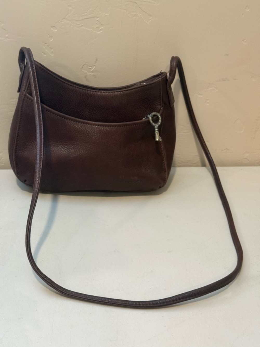 FOSSIL Small Black Leather Shoulder Bag With Key Bag‎ Charm Y2K